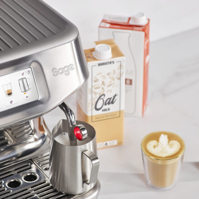 BES881_CAROUSEL9_EMEA the Barista Touch™ Impress espresso automāts ar auksto ekstrakciju